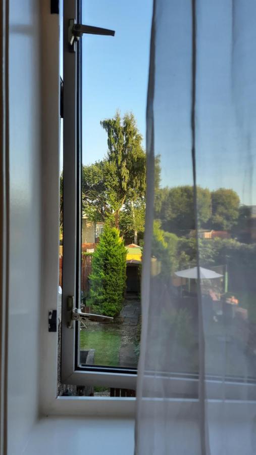 Lele'S Flat Edinburgh - 15 Minutes To Airport & City Centre エクステリア 写真