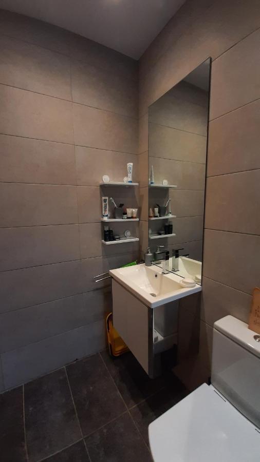 Lele'S Flat Edinburgh - 15 Minutes To Airport & City Centre エクステリア 写真