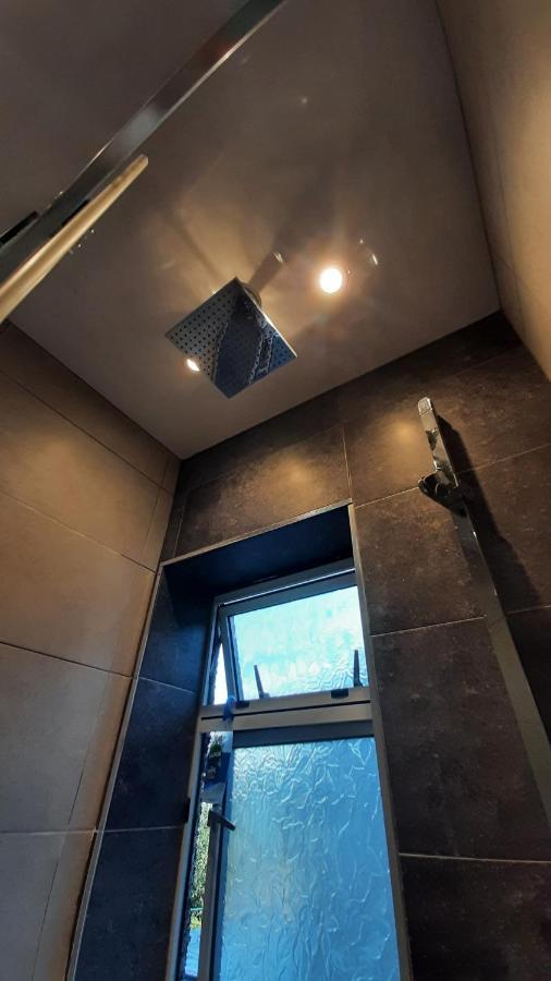 Lele'S Flat Edinburgh - 15 Minutes To Airport & City Centre エクステリア 写真